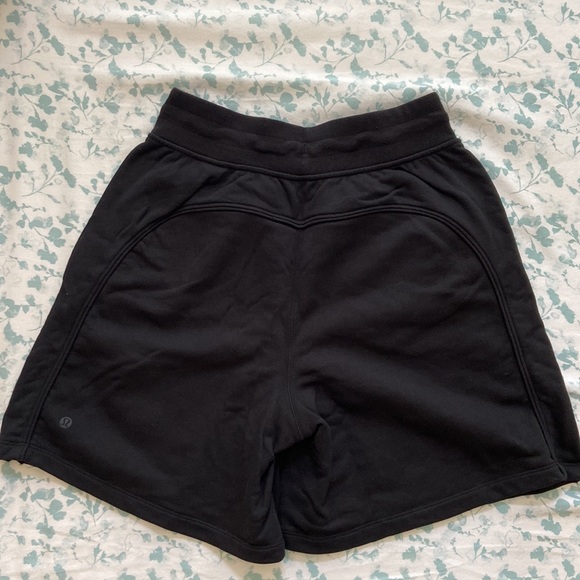 Lululemon All Yours Short- black - Picture 5 of 8